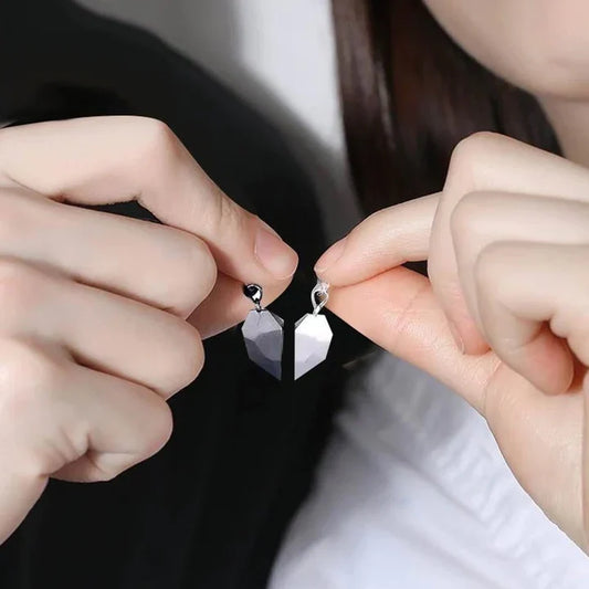 BondSplit™ - Magnetic Heart Necklace Set