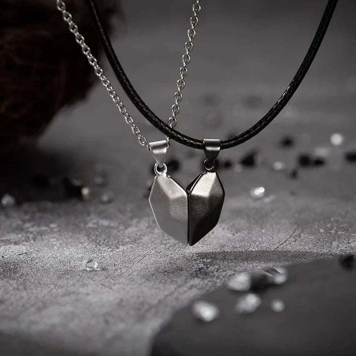 BondSplit™ - Magnetic Heart Necklace Set