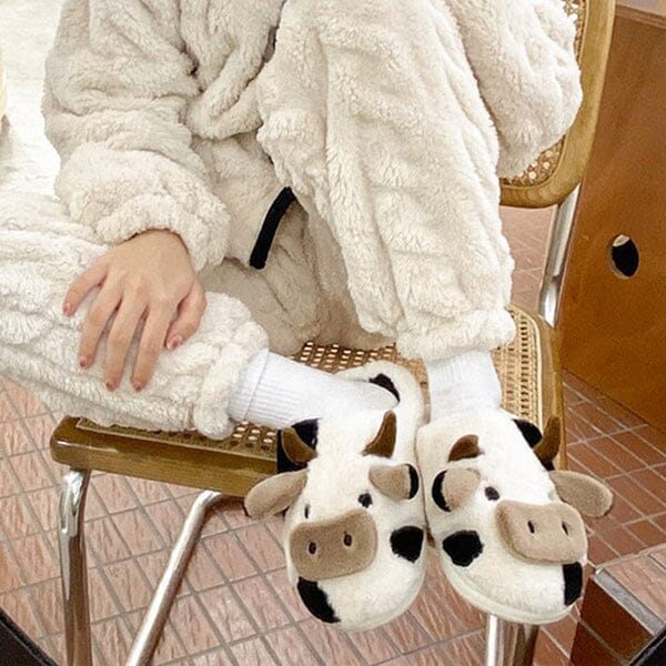 MooCozy™ - Plush Slippers